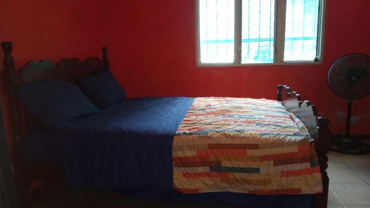 Balbos Hostel Liberia Exterior photo